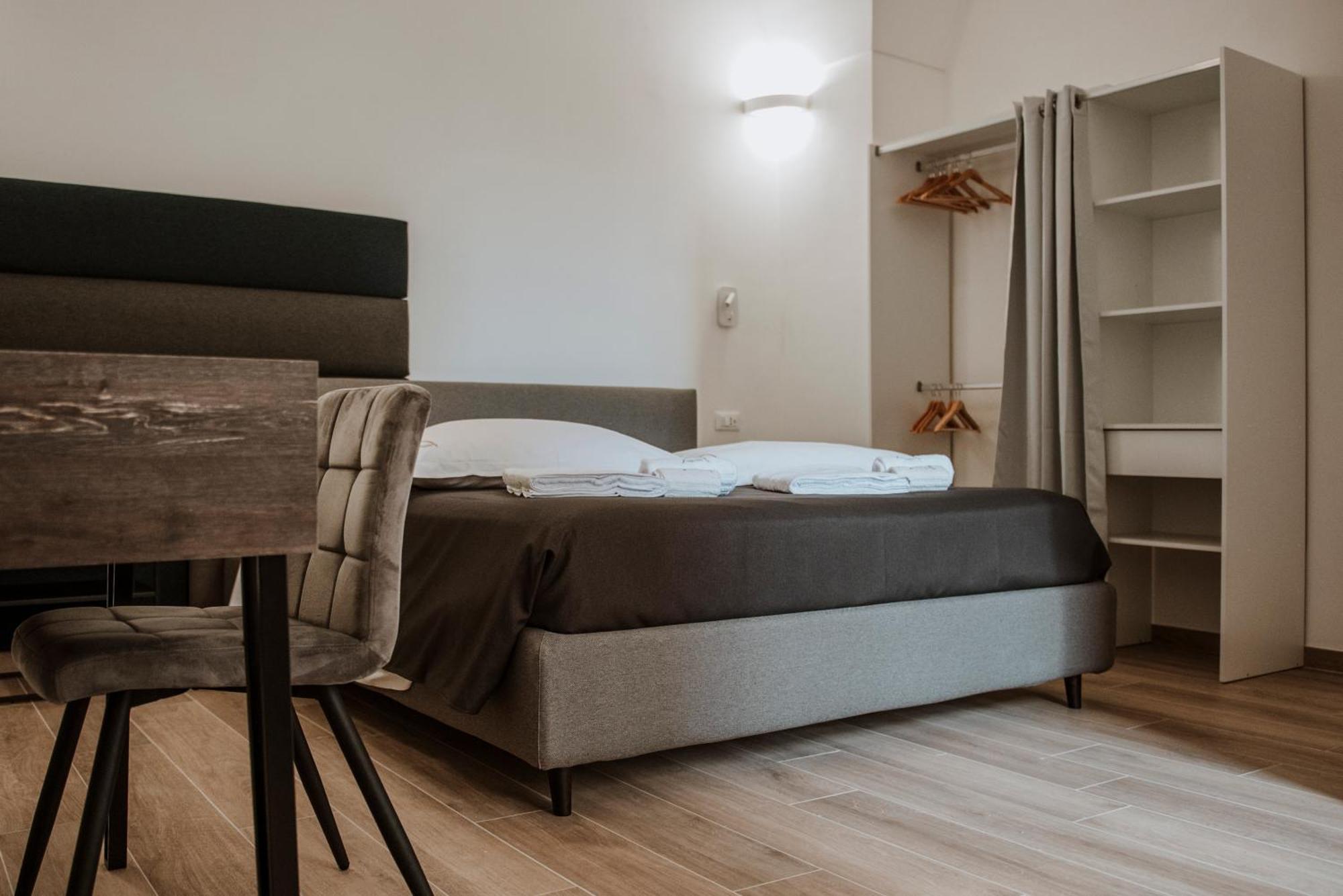Signuria Dimora Esclusiva Bed & Breakfast Лече Екстериор снимка