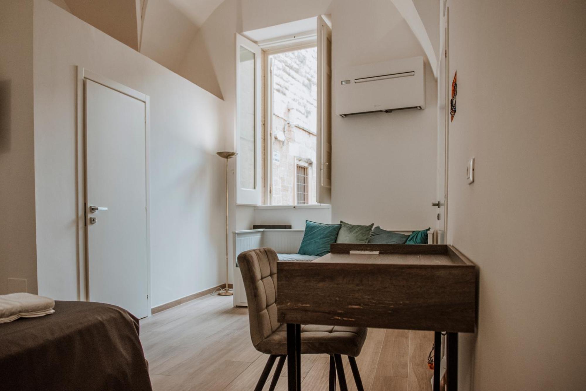 Signuria Dimora Esclusiva Bed & Breakfast Лече Екстериор снимка
