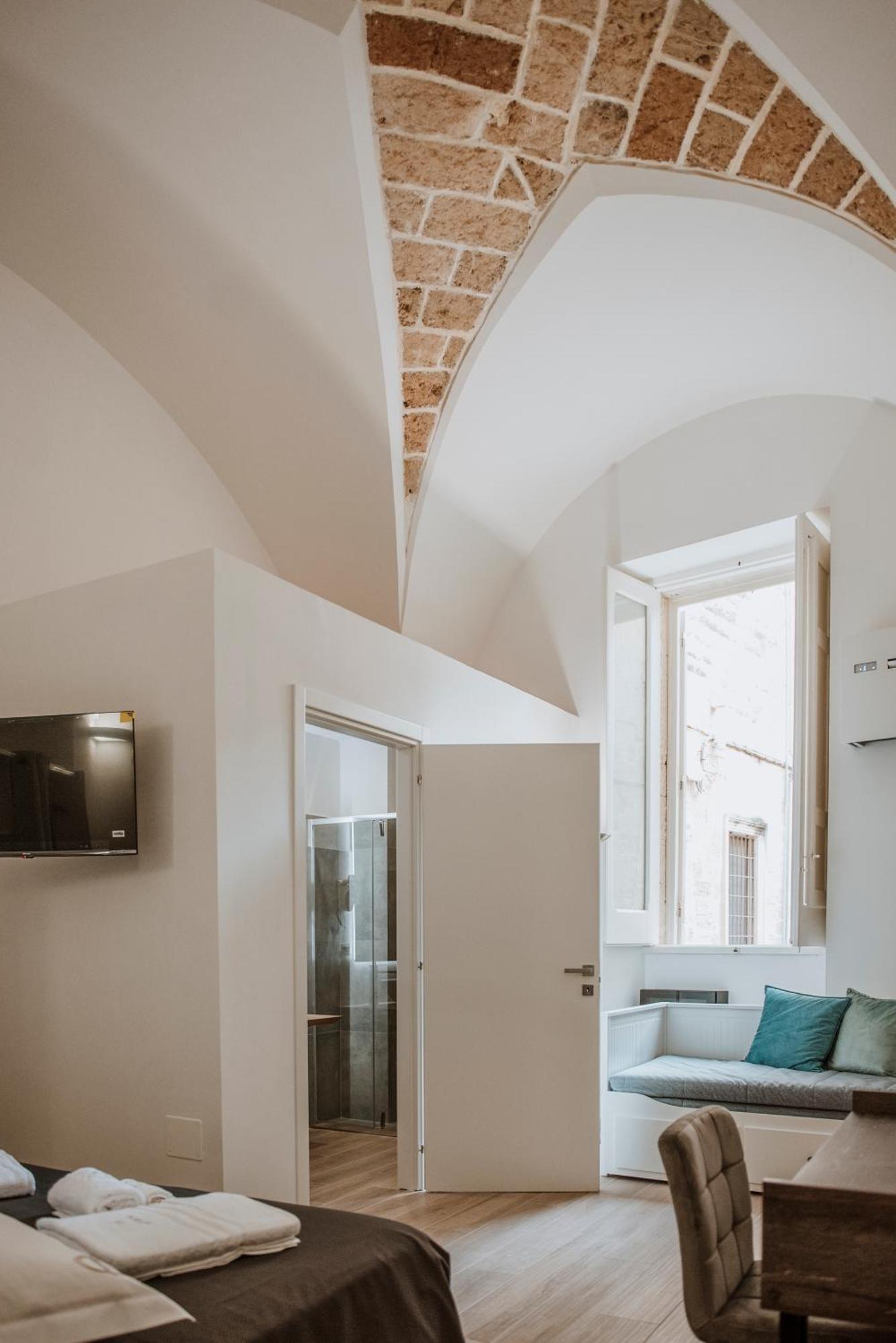 Signuria Dimora Esclusiva Bed & Breakfast Лече Екстериор снимка