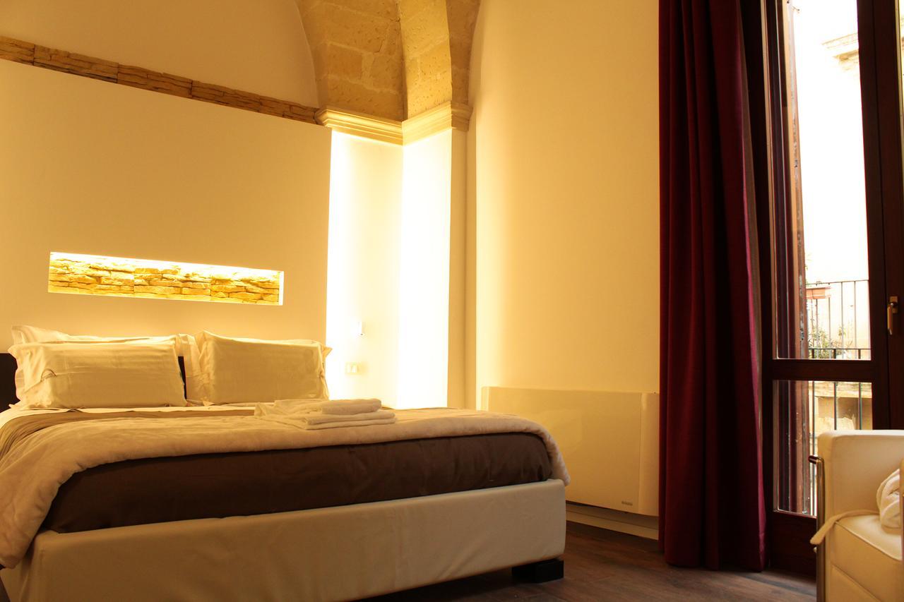 Signuria Dimora Esclusiva Bed & Breakfast Лече Екстериор снимка