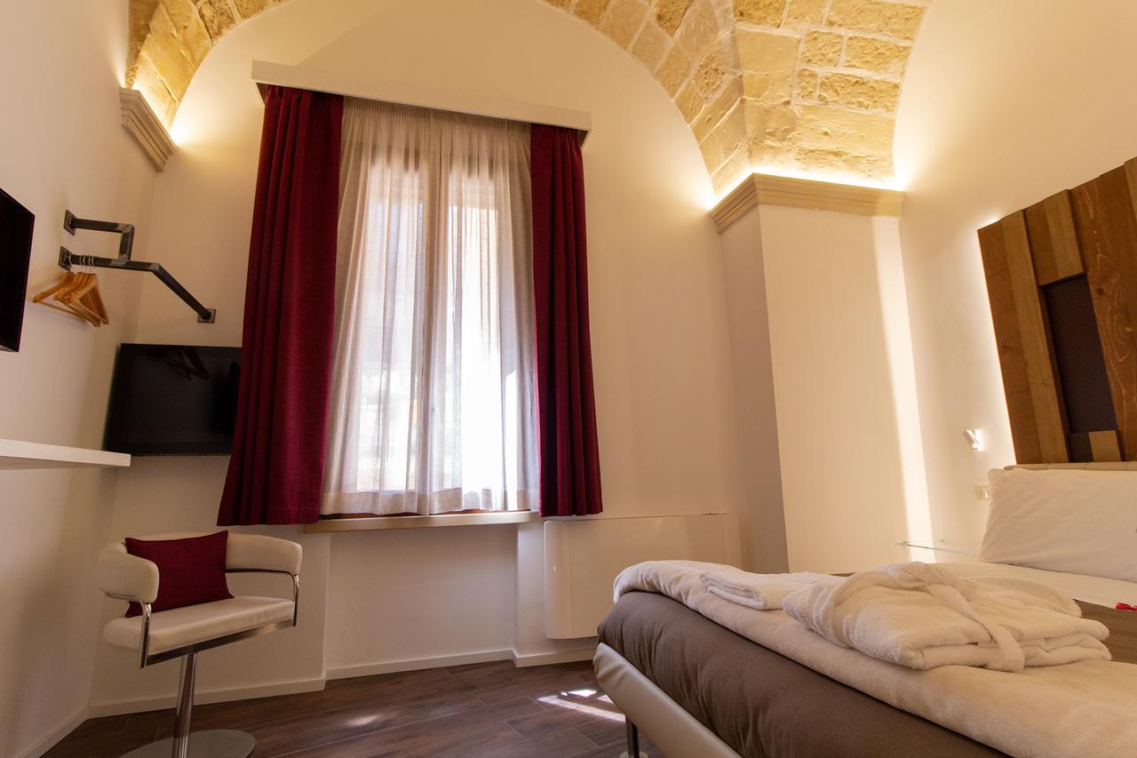 Signuria Dimora Esclusiva Bed & Breakfast Лече Екстериор снимка